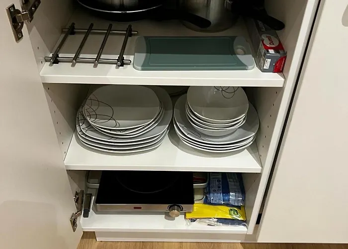 Innenstadtwohnung In Sackgasse Mit Klima - Rmi 2 *